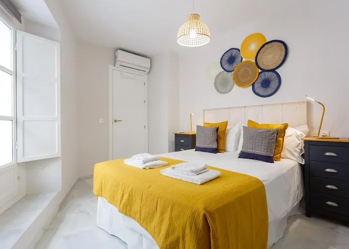 Apartment El Noble By Cadiz4rentals *